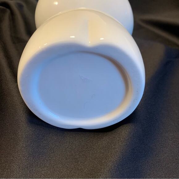 Angry Bear White Ceramic Vase - Picture 6 of 10